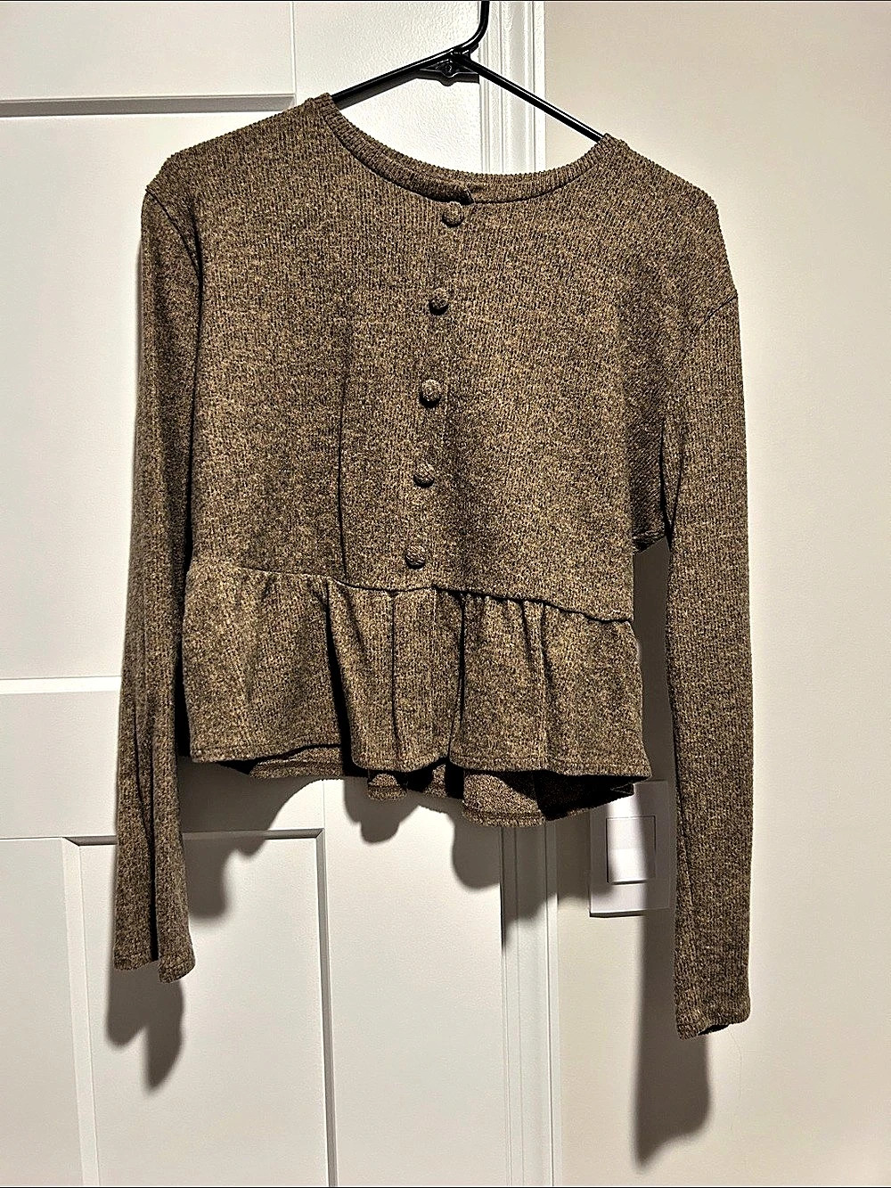 DIVIDED Women's Peplum Long Sleeve Size Large